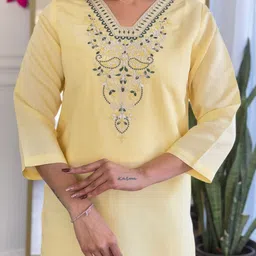 Siya Fashion Women Floral Yoke Design Regular Kurta with Trousers & With Dupatta image 3