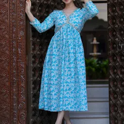 LAKSHAY FASHION Women Anarkali Kurtas-picture-24