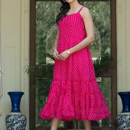 ASPORA Printed Sleeveless Fit and Flare Midi Dress image 4