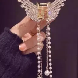 SZN Women Embellished Claw Clip image 3