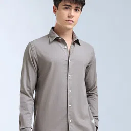 Flying Machine Regular Fit Solid Shirt image 4