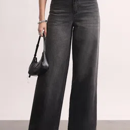 Urbano Fashion Women High-Rise Light Fade Jeans-picture-39