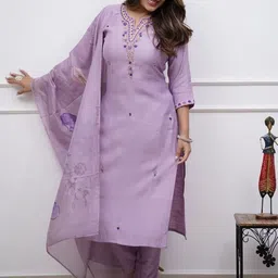 Wedani Floral Embroidered Thread Work Pure Cotton Straight Kurta with Trouser And Dupatta image 2