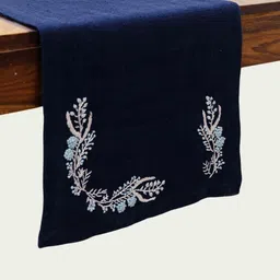 DESIGN GAATHA Blue & White Floral Embroidered Table Runner image 2