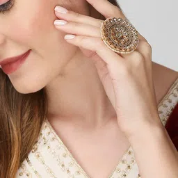 fabula Kundan-Studded & Pearl Beaded Finger Ring image 4