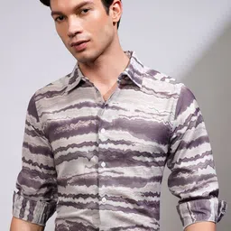 HIGHLANDER Men Spread Collar Abstract Printed Casual Shirt-picture-35