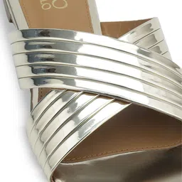 ROSSO BRUNELLO Women Colourblocked Open Toe Flats with Tassels image 3