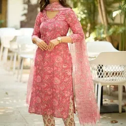 HERE&NOW Women Floral Printed Regular Kurta with Trousers & With Dupatta image 3