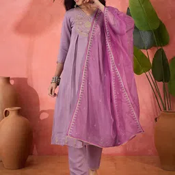 Sangria Embroidered Zari Sequence Kurta With Trousers & Dupatta image 2