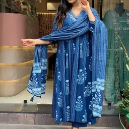 STYLENZA Ethnic Motifs Printed V-Neck Thread Work A-Line Kurta With Pyjamas & Dupatta image 3