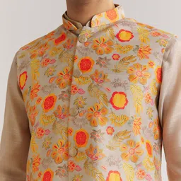 KALKI Fashion Men Floral Printed Kurta with Trousers & Nehru Jacket image 4