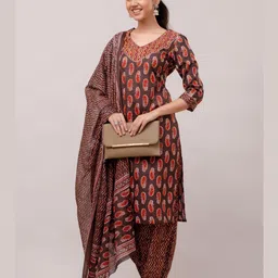 RAAKA Women Floral Embroidered Regular Thread Work Pure Cotton Kurta with Harem Pants & With Dupatta-image-4