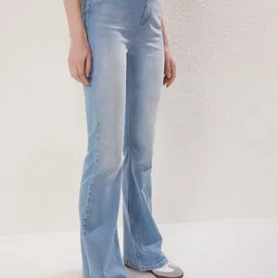 Trendyol Women Bootcut High-Rise Heavy Fade Jeans-image-47