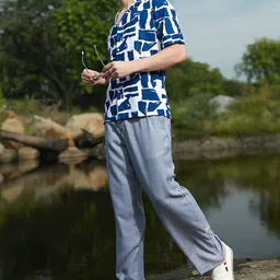 Campus Sutra Men Comfort Fit Abstract Printed Cuban Collar Casual Shirt image 3