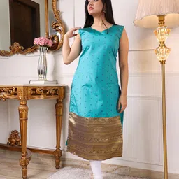 VIVARAA FASHION Polka Dot Printed V-Neck Sleeveless Straight Kurta image 4