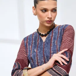 Saanjh Ethnic Motifs Printed V-Neck Pure Cotton Kurta image 3