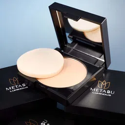 METABU Luminous Compact Powder With Vitamin E - 8g - Chestnut 05 image 1