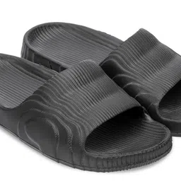 Feel alive Set of 3 Ultra-Comfortable Lightweight Thong Flip-Flops & Sliders image 4