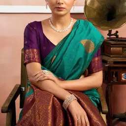 HERE&NOW Paisley Woven Design Zari Banarasi Saree image 3