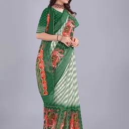 Kemza Striped Zari Saree With Blouse Piece image 5