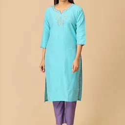 MAKEOVER FASHIONS Ethnic Motifs Embroidered V-Neck Thread Work Thread Work Kurti-picture-35