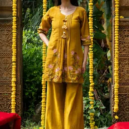 HOUSE OF JAMOTI Embroidered Round Neck Top With Palazzo Co-Ords-picture-35