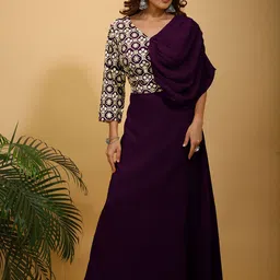 SANCIA Embroidered V-Neck Crop Top With Skirt-picture-23