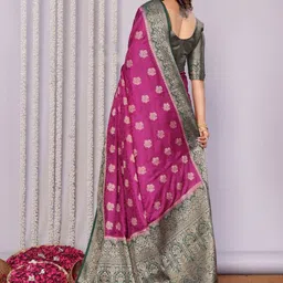 AG TEXTILE Ethnic Motifs Zari Art Silk Bandhani Saree image 2