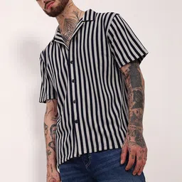 SHOWOFFFF Men Comfort Striped Casual Shirt-picture-30