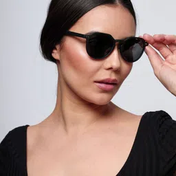 Noggah Unisex Black Lens & Black Oval Sunglasses with image 3