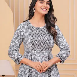 kipek Women Printed Peplum Cotton Top-picture-17