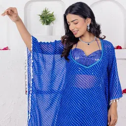 DEASHA INDIA Embroidered Sweetheart Neck Top Kaftan With Sharara Co-Ords Set image 2