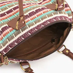 Anouk Swagger Shoulder Bag with Quilted image 2