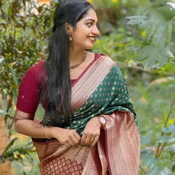 CANIZZARO Woven Design Embellished Zari Banarasi Saree image 2