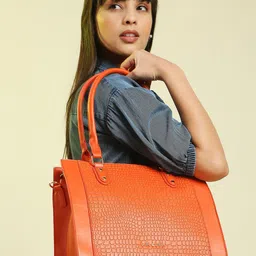 Caprese Textured Structured Shoulder Bag image 3