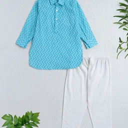 The Magic Wand Girls Printed Regular Pure Cotton Kurta with Pyjamas-picture-15