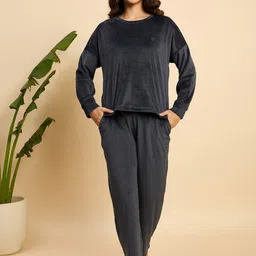 KIZA Women Solid Top & Pyjama Velvet Night suit-image-22