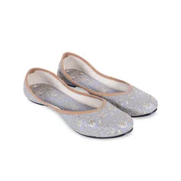 DFR Women Embellished Mojaris Flats-picture-26