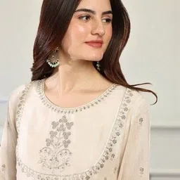 all about you Women Ethnic Motifs Embroidered Panelled Thread Work Kurta with Trousers & With Dupatta image 3