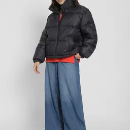 AMERICAN EAGLE OUTFITTERS Women Camouflage Puffer Jacket image 2