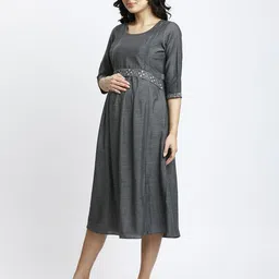 MORDEN MUSE Embroidered Belt Maternity A-Line Kurta With Nursing Zippers image 5