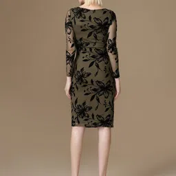 Kazo Floral Print Bodycon Midi Dress image 3