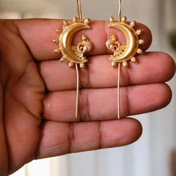 D9creation Gold-Plated Peacock Ear Cuff image 3