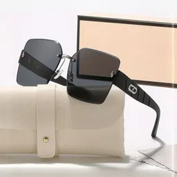 OUDI Women Oversized Sunglasses with UV Protected Lens OUGLA-image-4