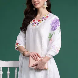 Indo Era Women Floral Embroidered Regular Thread Work Liva Kurta with Trousers & With Dupatta image 5