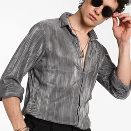Campus Sutra Men Comfort Spread Collar Vertical Striped Casual Shirt-image-92
