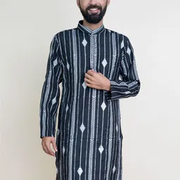 KUNDALI KAKSHAY Men Ethnic Motifs Printed Regular Thread Work Kurta with Pyjamas image 2