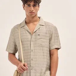 THE BEAR HOUSE Men Relaxed Fit Textured Cuban Collar Casual Shirt image 4