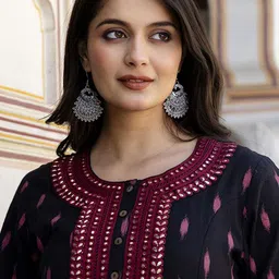 Pistaa Geometric Printed Mirror Work Round Neck Cotton Straight Kurta with Palazzos image 3