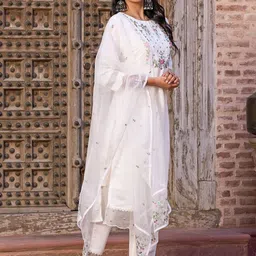 TURITY Women Floral Embroidered Regular Thread Work Chanderi Silk Kurta with Trousers & With Dupatta image 2